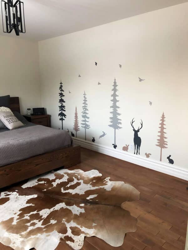 Pins et animaux de la forêt couleur accent cannelle – Image 2
