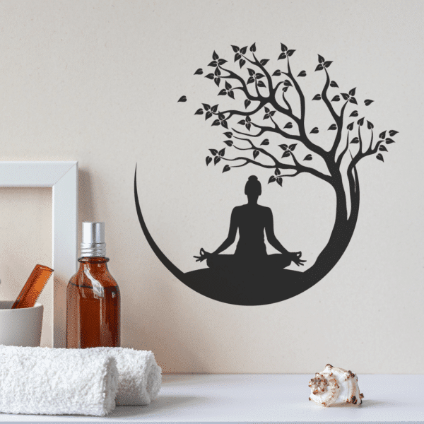 Femme Zen position de yoga sous un arbre petit format