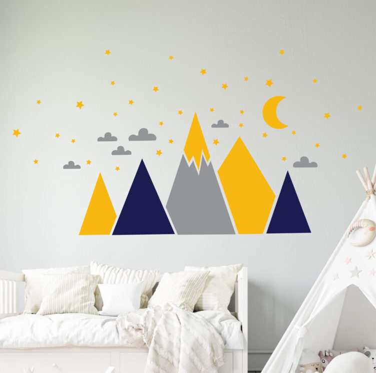 Montagnes de style scandinave avec nuages, étoiles et lune - Image 4